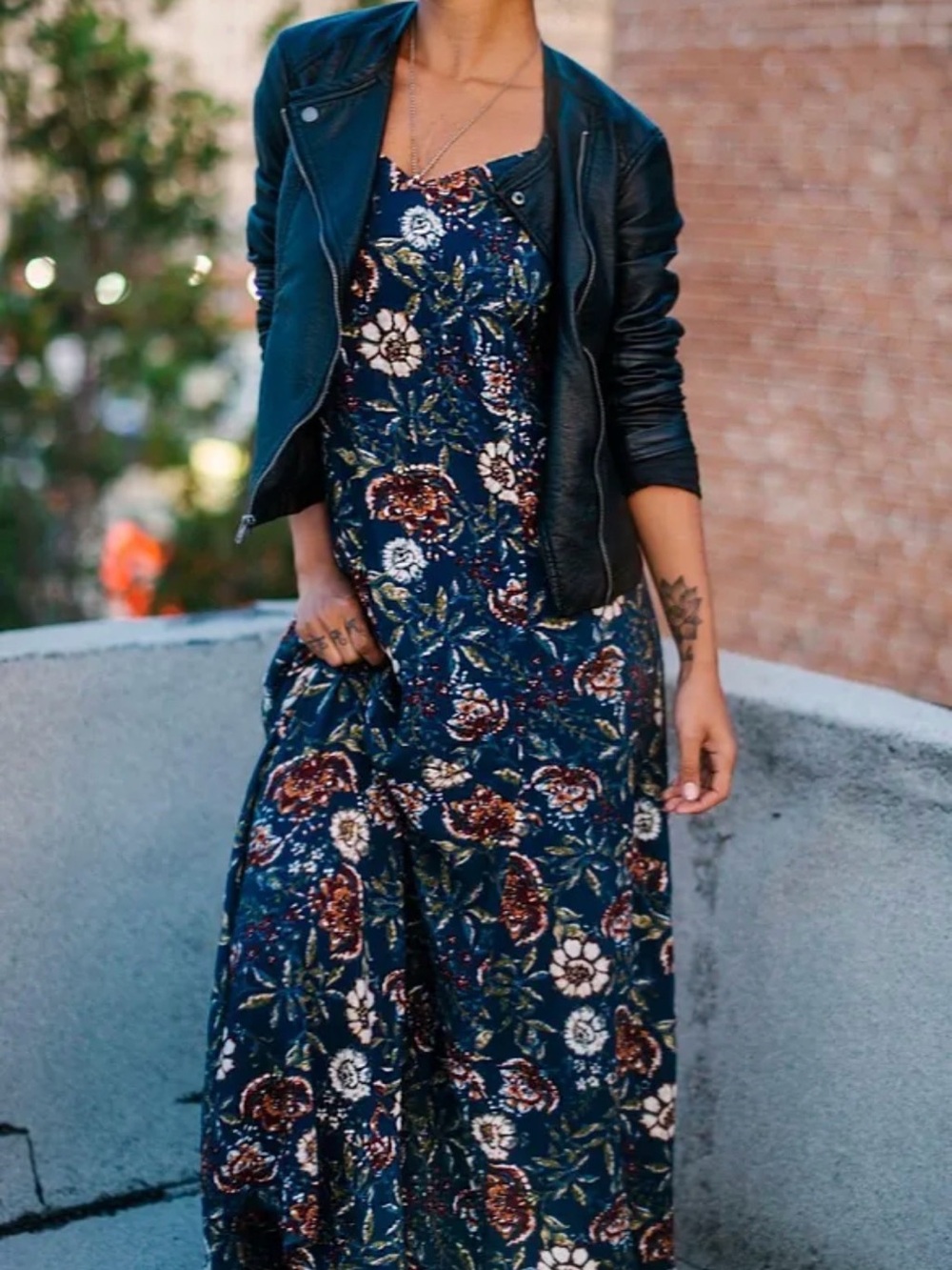 Abercrombie & Fitch Floral Dark Blue Sleeveless Maxi Dress size XS